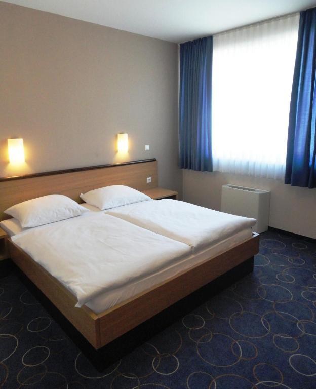 Hotel Bela Krajina Метлика Номер фото