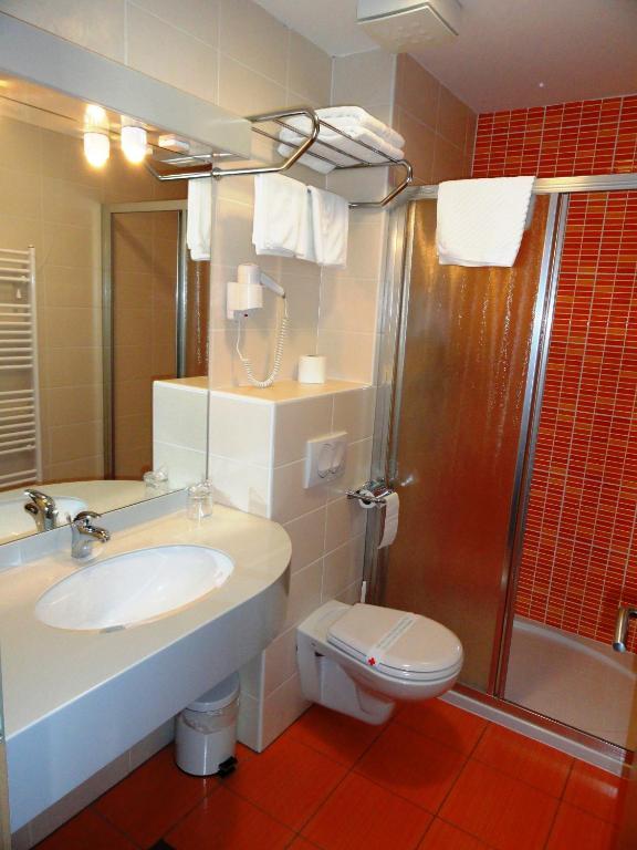 Hotel Bela Krajina Метлика Номер фото